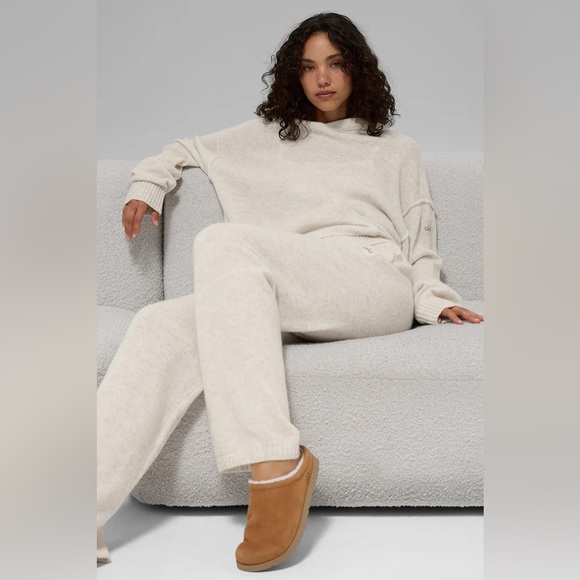Alo Yoga Bone Heather Wool Cashmere New Class Sweatpant - Picture 4 of 6